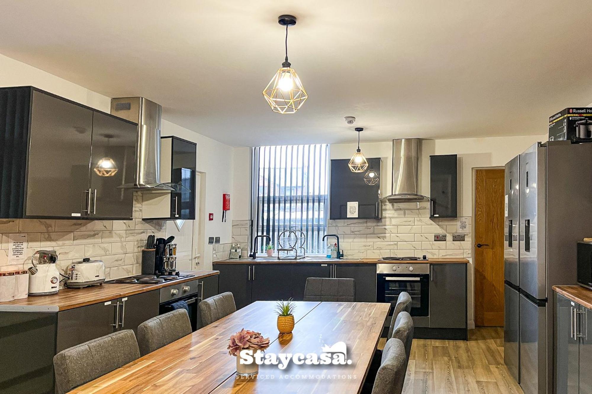 Delightful Spacious Haven With Large Driveway Manchester Buitenkant foto