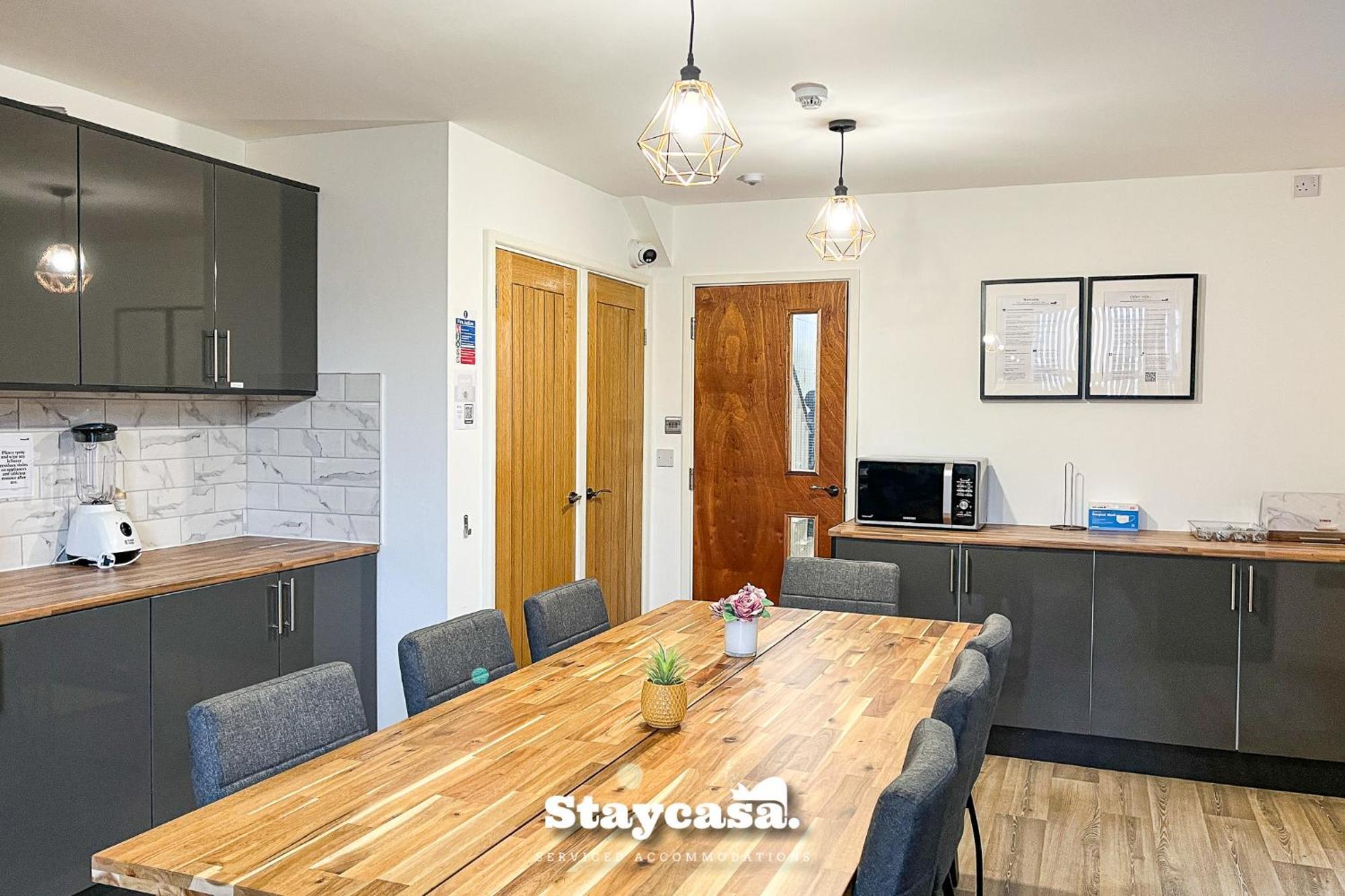 Delightful Spacious Haven With Large Driveway Manchester Buitenkant foto