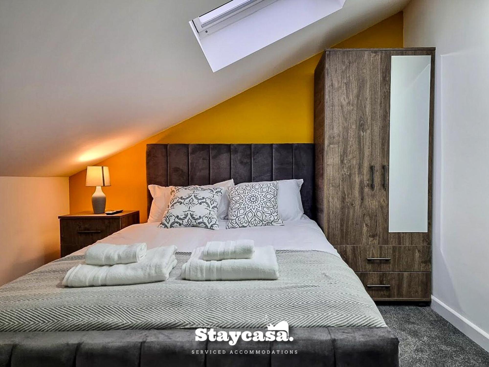 Delightful Spacious Haven With Large Driveway Manchester Buitenkant foto
