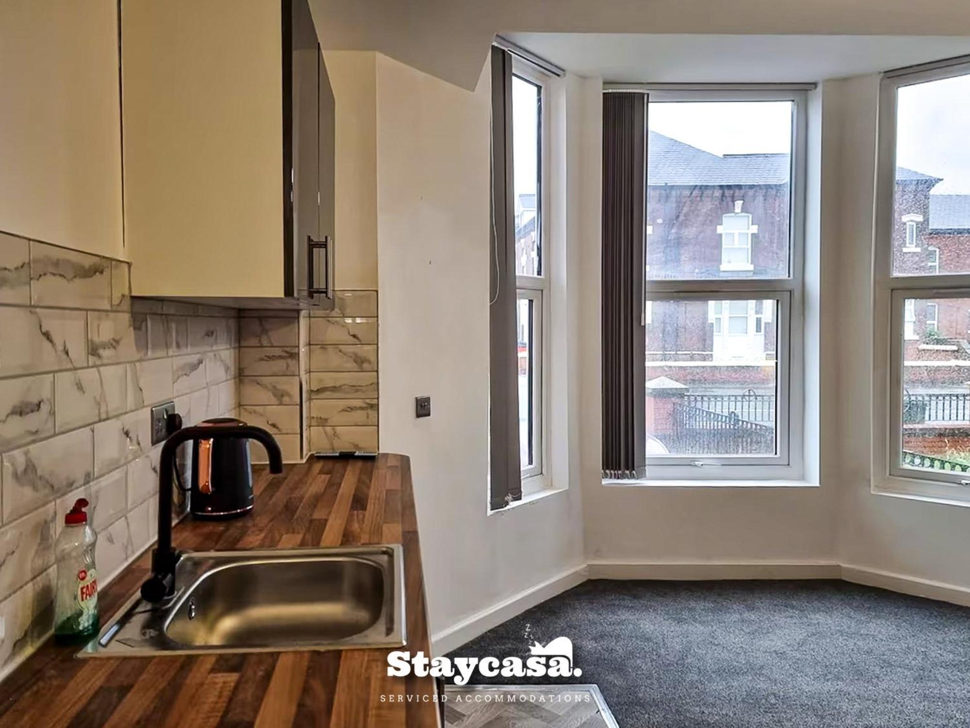 Delightful Spacious Haven With Large Driveway Manchester Buitenkant foto