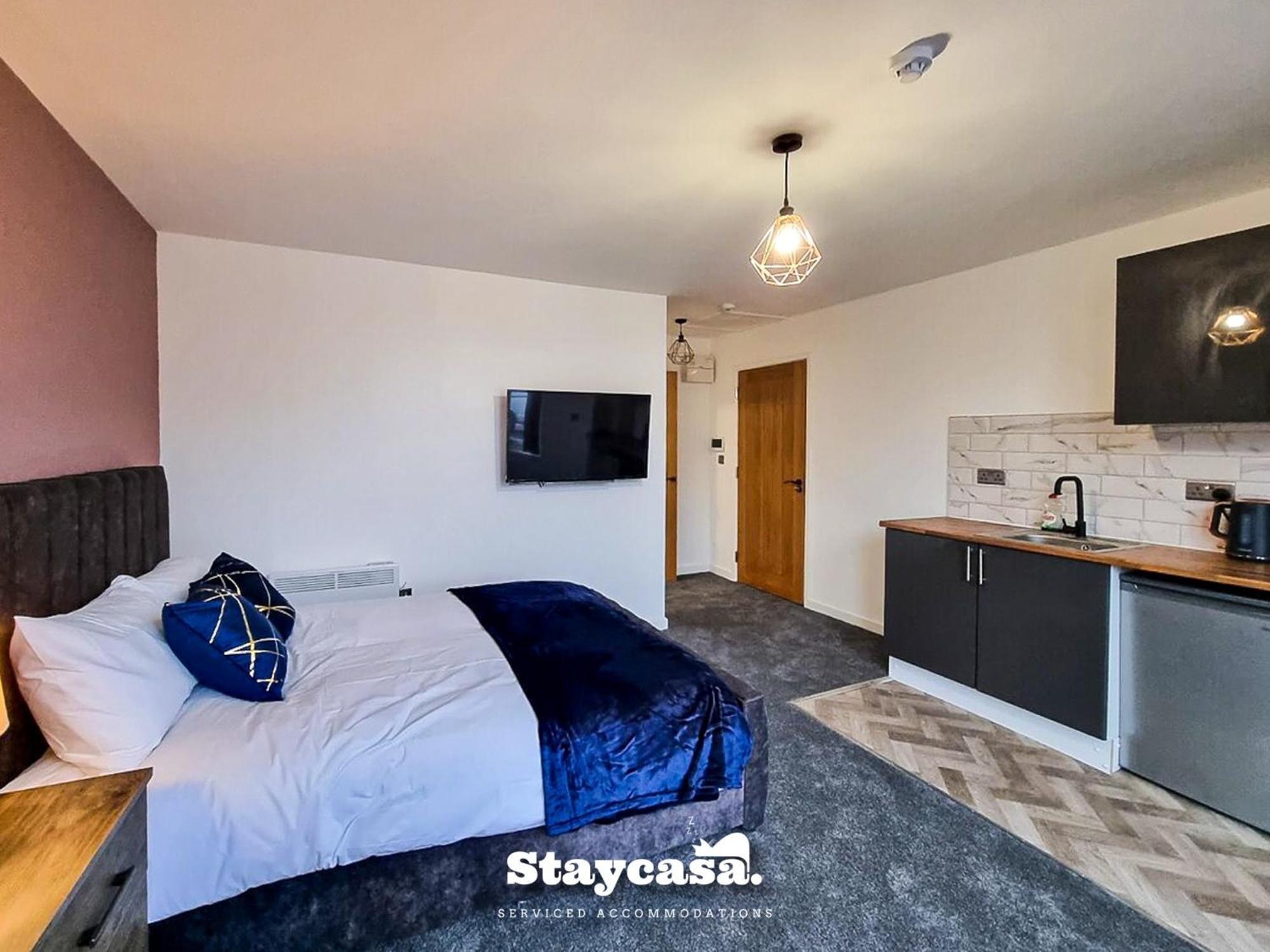 Delightful Spacious Haven With Large Driveway Manchester Buitenkant foto
