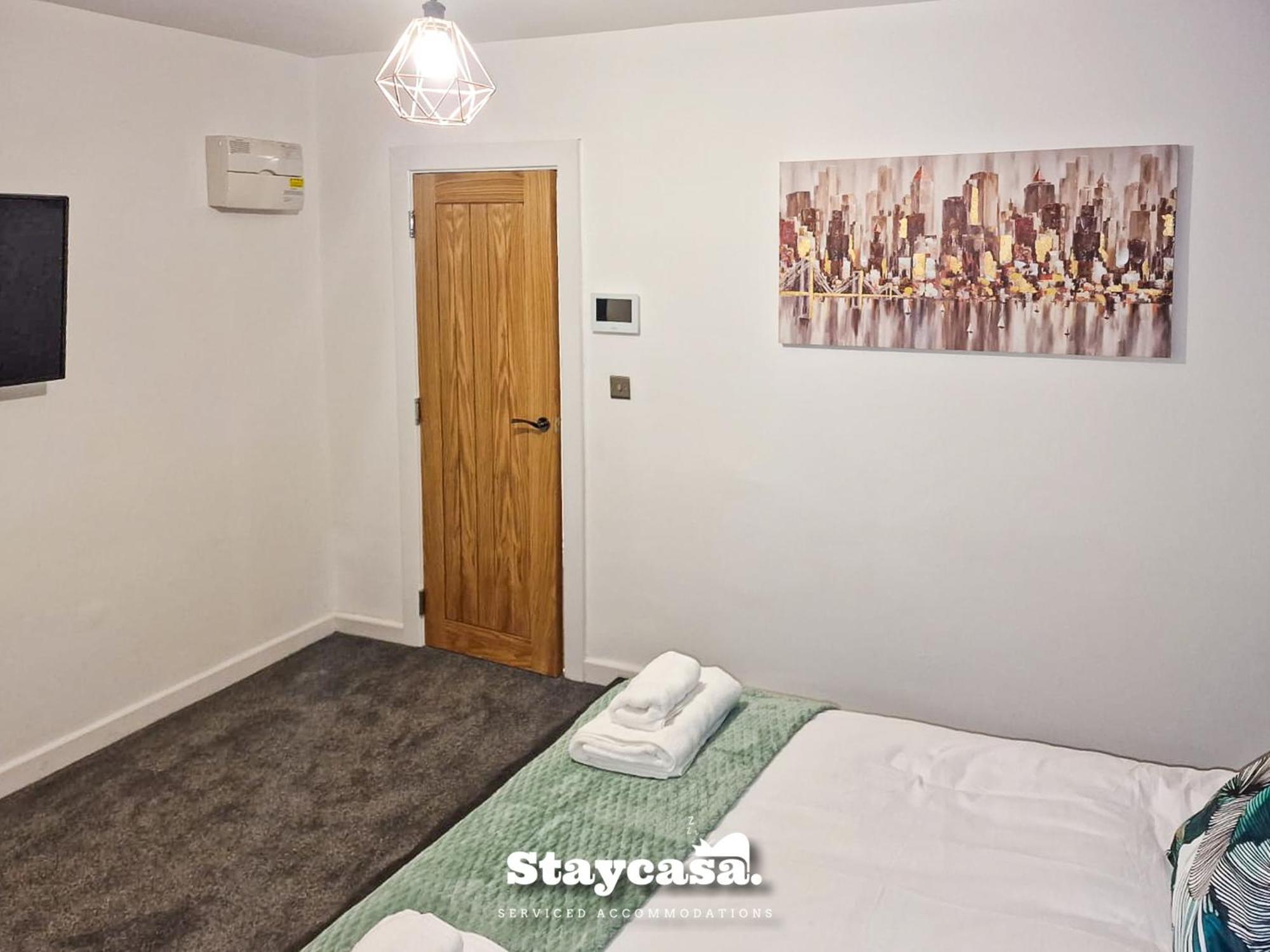 Delightful Spacious Haven With Large Driveway Manchester Buitenkant foto