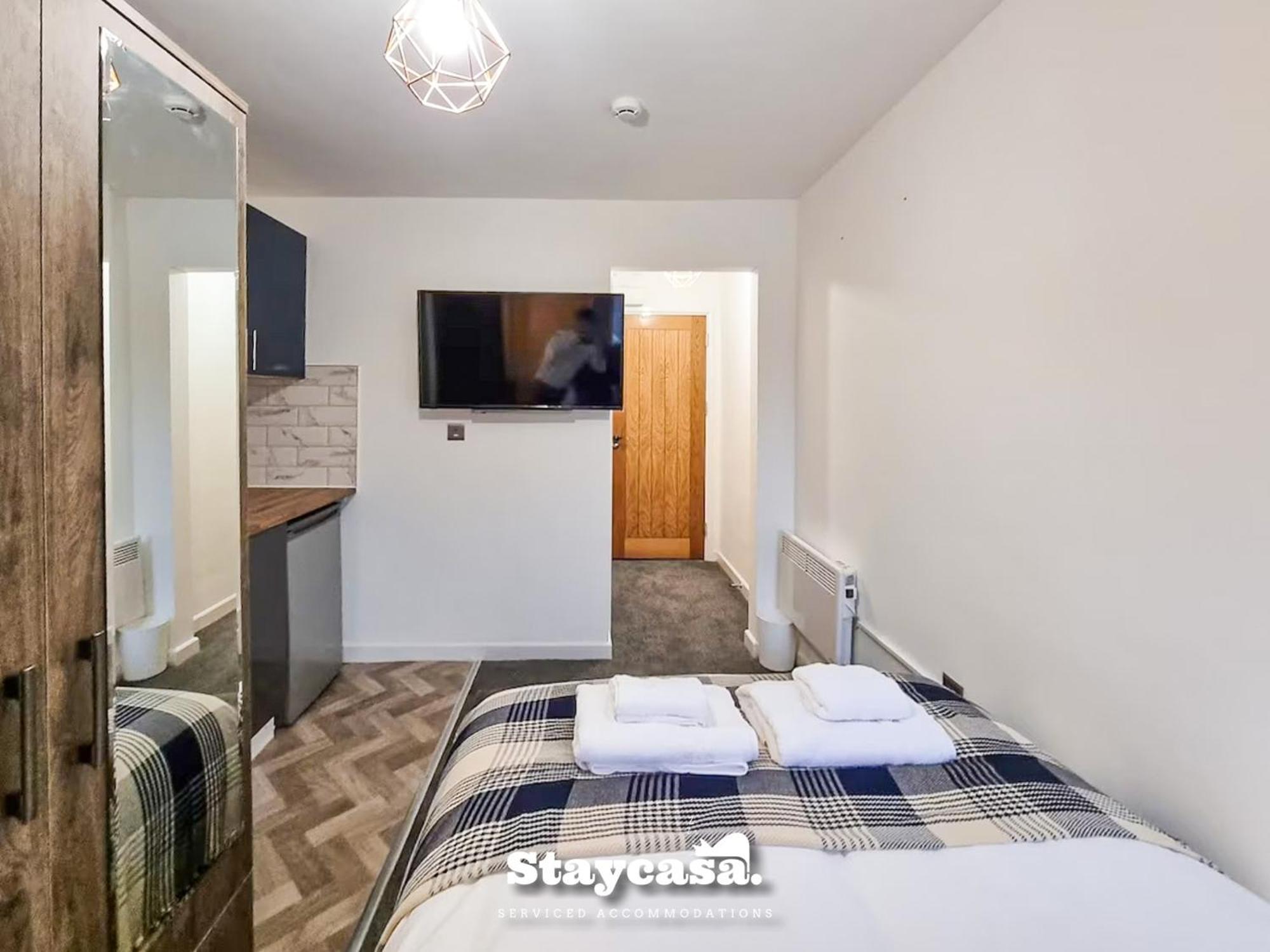 Delightful Spacious Haven With Large Driveway Manchester Buitenkant foto