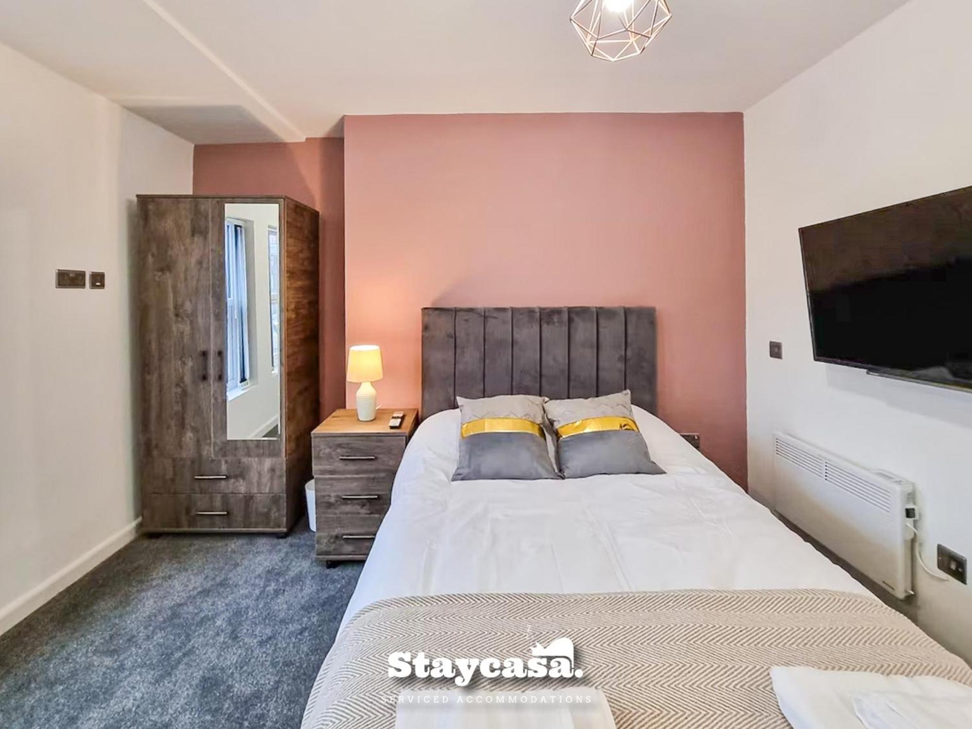 Delightful Spacious Haven With Large Driveway Manchester Buitenkant foto